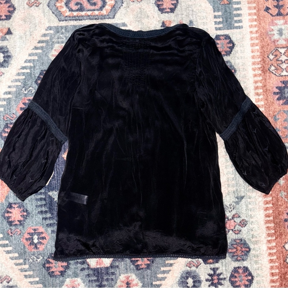 NWT Karyn Seo Black Embroidered Tunic Long Sleeves Size Medium - Picture 3 of 14